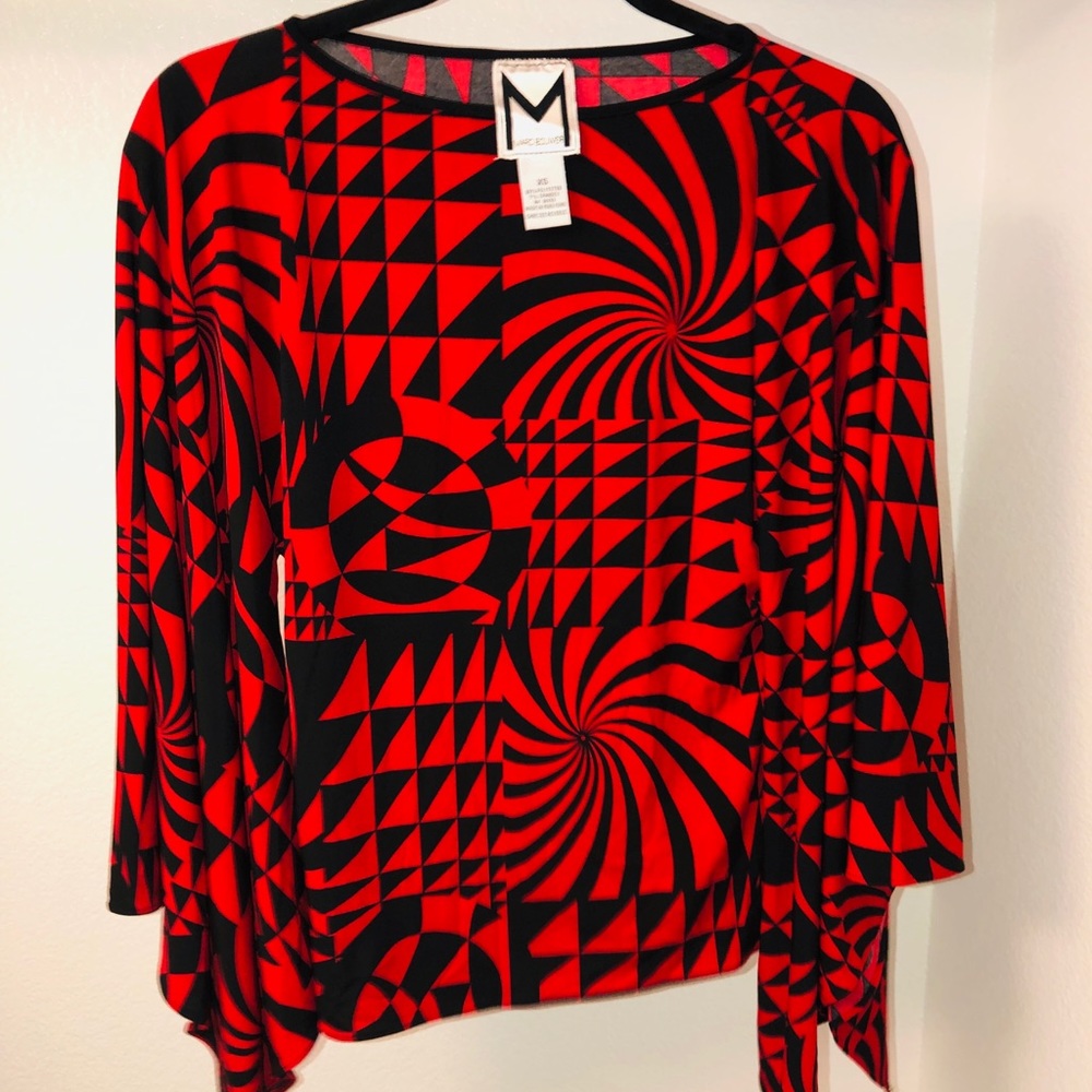 Red tube sleeve blouse made of stretch knit
